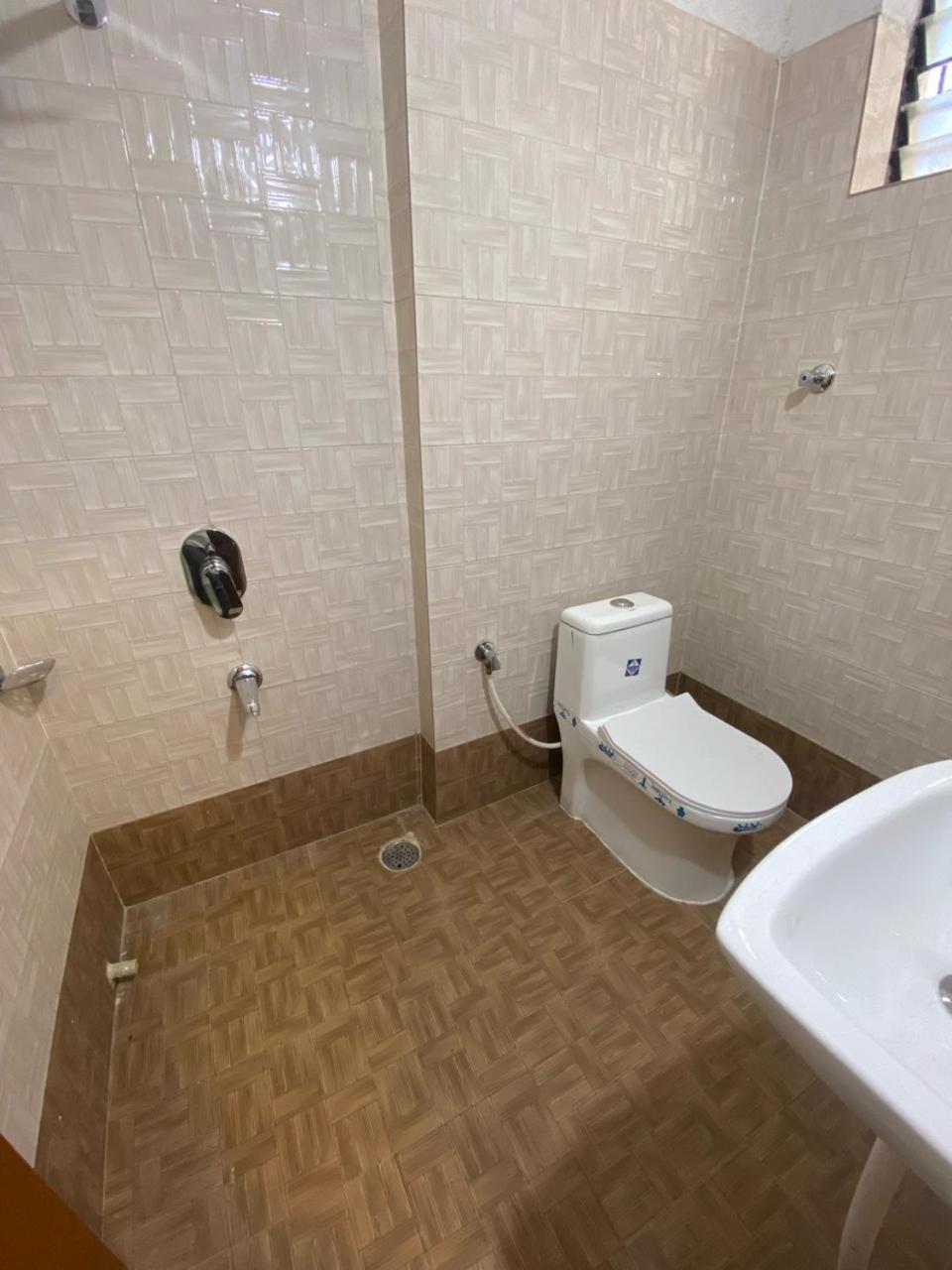 Hotel Blossoms Heights- Luxury Collection- Banjara Hills 3*